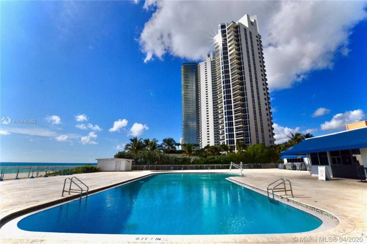 Ramada Marco Polo Aparthotel Sunny Isles Beach Exterior foto